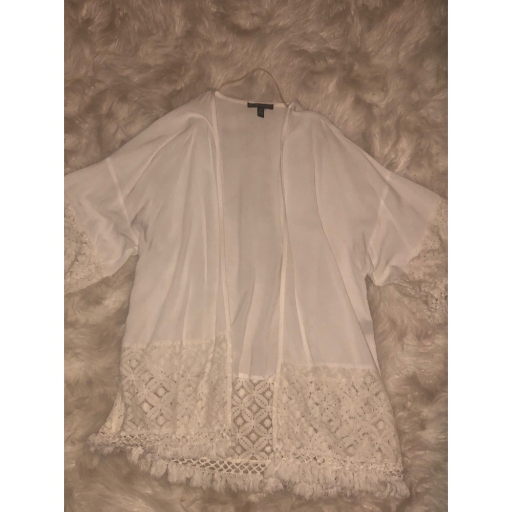🚨BOGO🚨 White Lace Detail Kimono Cardigan
